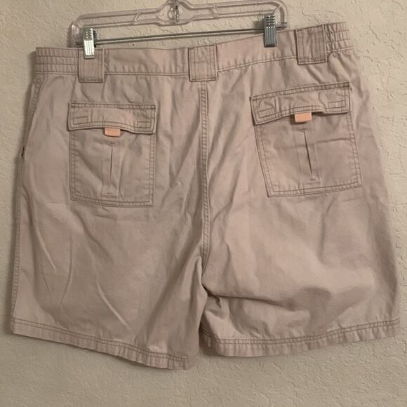 St.John’s Bay Cargo Shorts Size 42 - Picture 2 of 6